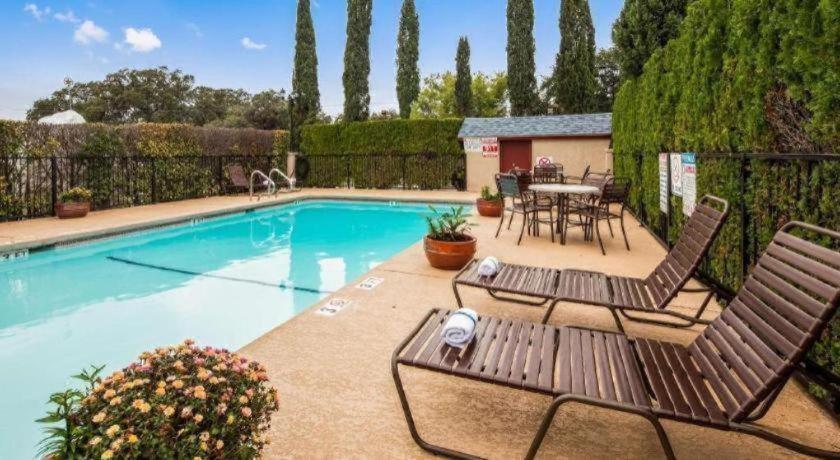 Best Western Johnson City Inn Esterno foto