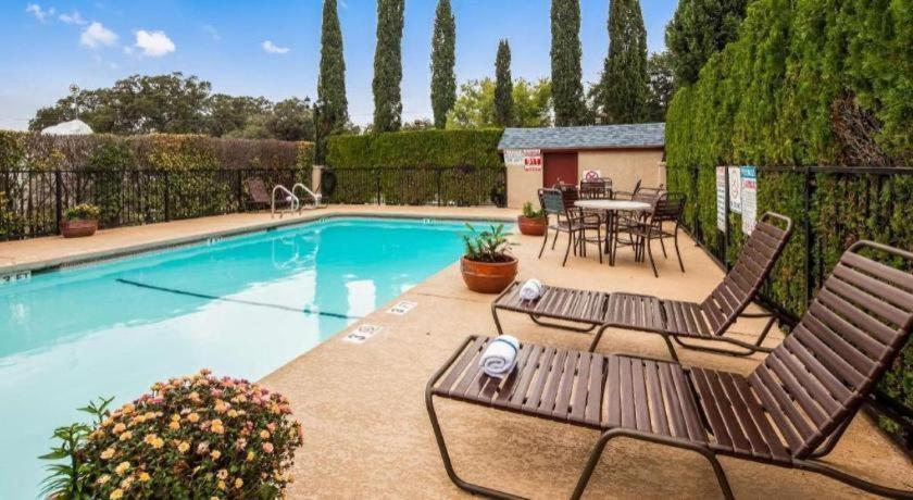 Best Western Johnson City Inn Esterno foto